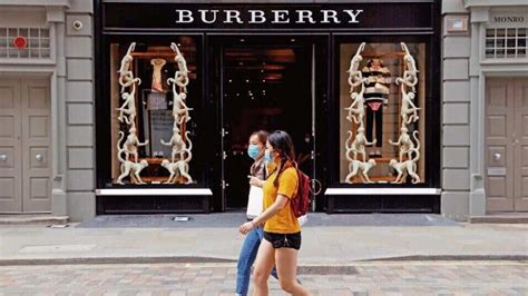 burberry takeover lvmh.